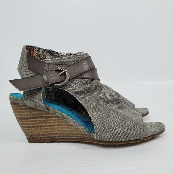 Blowfish Shoes - Blowfish Malibu Cushioned Wedge Canvas Ankle Sanda